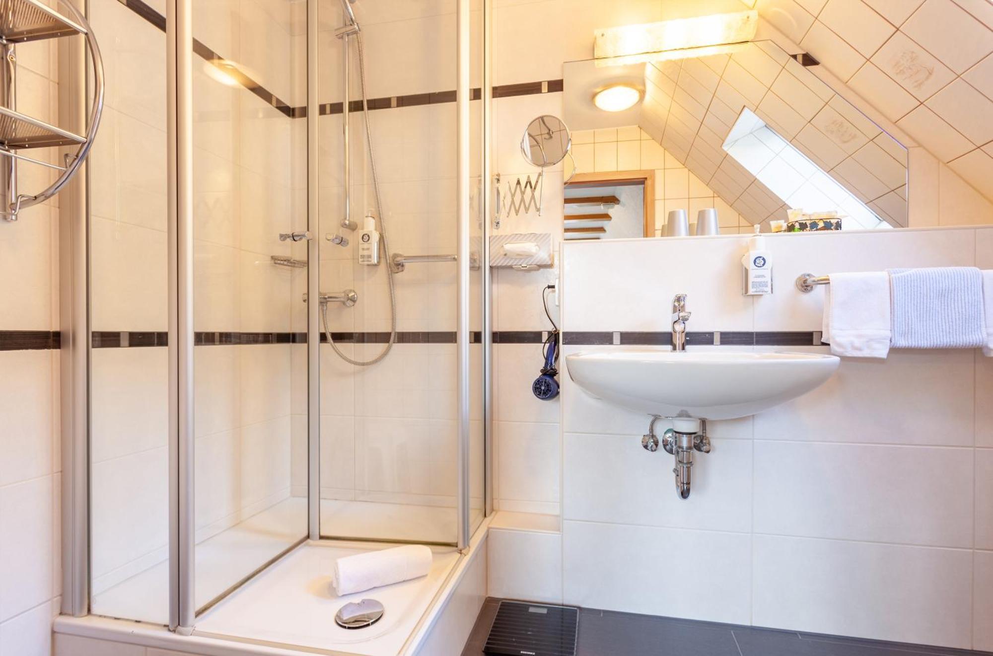 Hotel Sauerlaender Hof Willingen  Ngoại thất bức ảnh